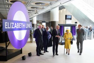 Linia de metrou din Regatul Unit, intitulată „Elizabeth”, inaugurată. Cine a fost invitatul special?