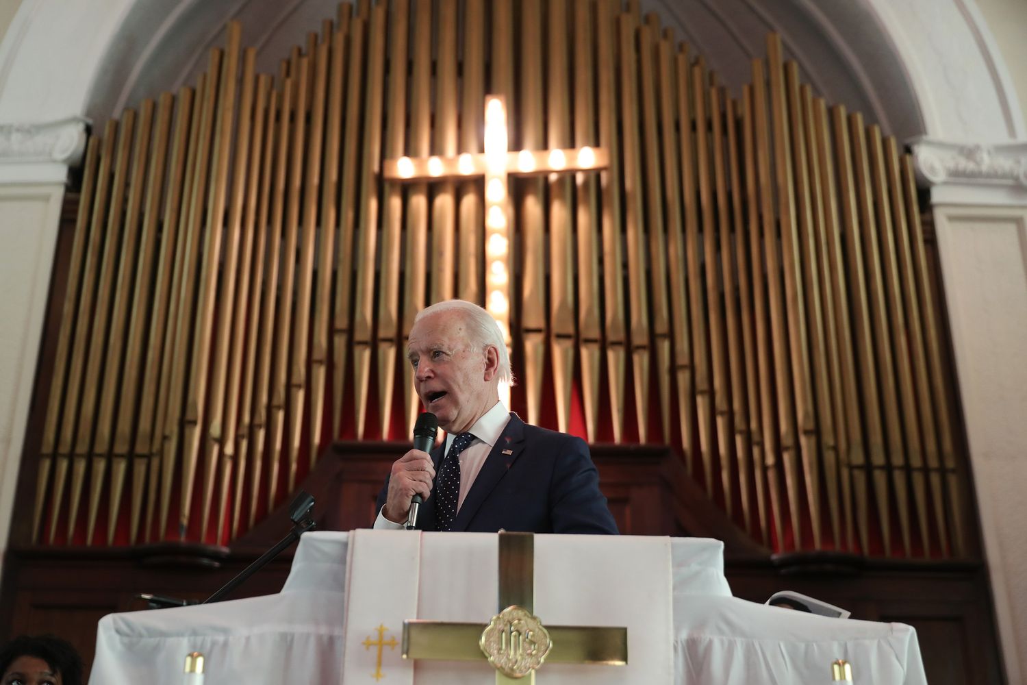 biden biserica politico.com