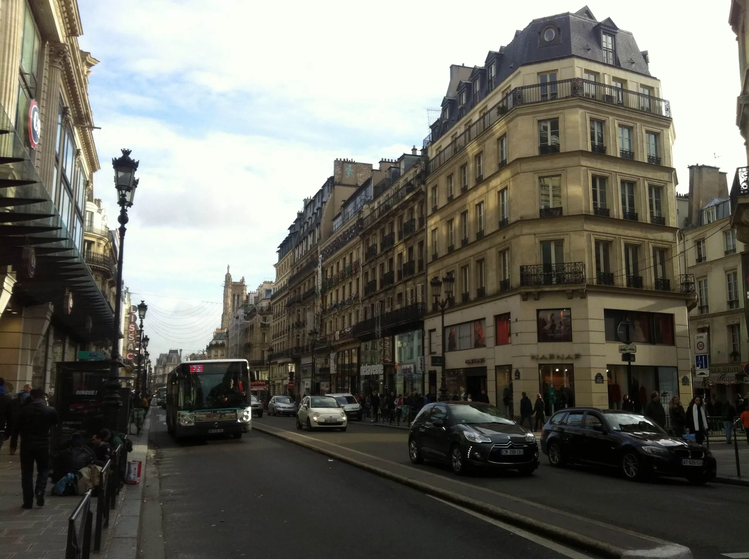 Rue de Rivoli Sursa foto Minube