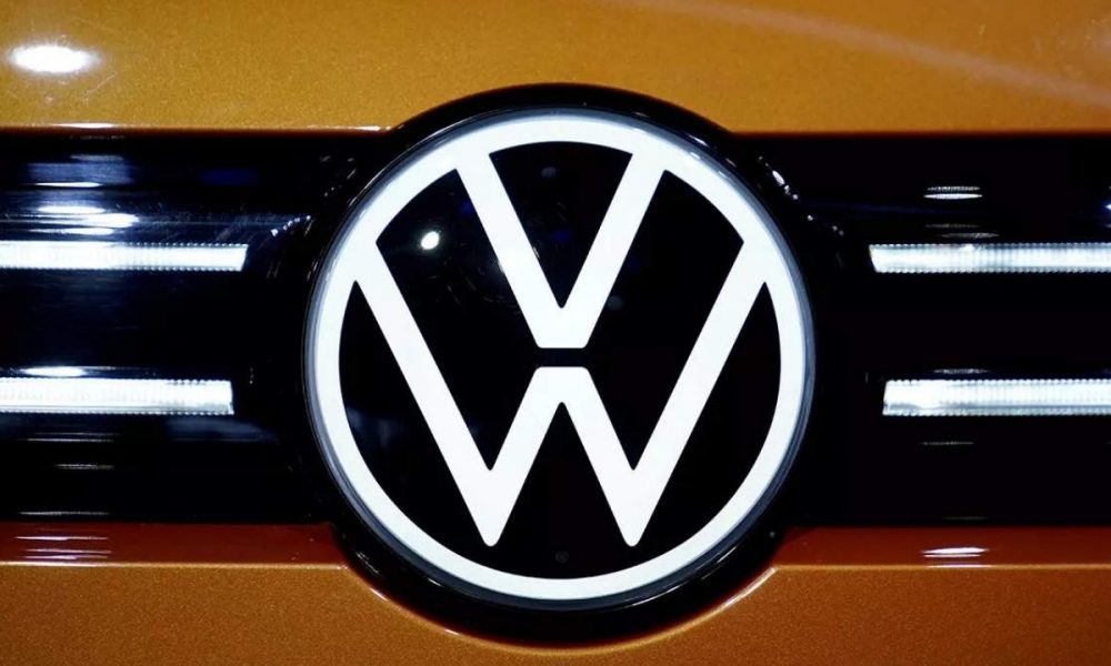 Grupul Volkswagen cedează și oferă salarii mai mari angajaților. „Fără acest acord, grevele masive de avertisment ar fi fost inevitabile”