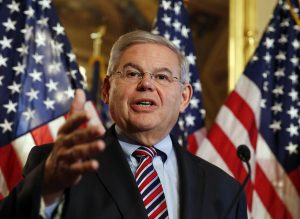 Senatorul american Bob Menendez solicită înghețarea vânzărilor de arme către Arabia Saudită! Rusia, mărul discordiei