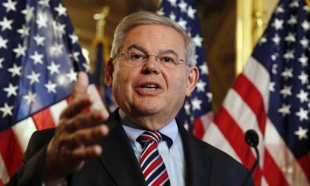 Senatorul american Bob Menendez solicită înghețarea vânzărilor de arme către Arabia Saudită! Rusia, mărul discordiei