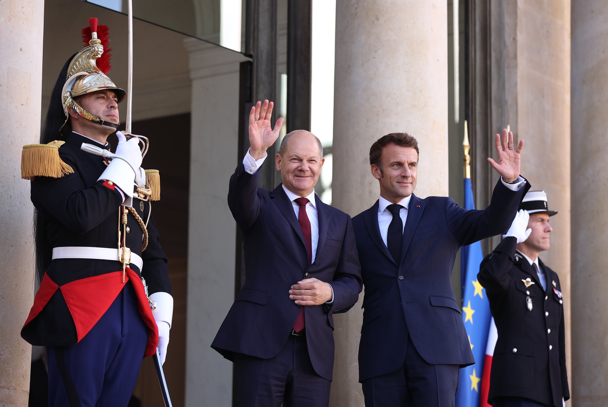 Emannuel Macron și Olaf Scholz, sursa foto caleaeuropeana.ro