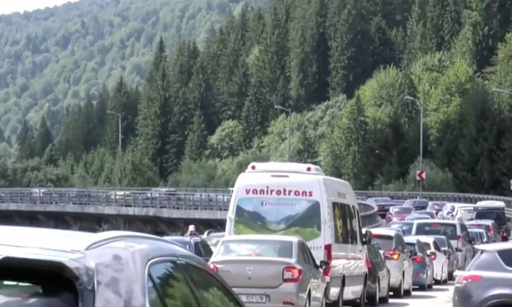 Se circulă bară la bară! Poliția propune rute alternative