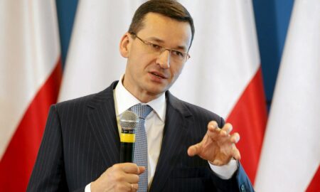 premierul poloniei sursa: Mediafax