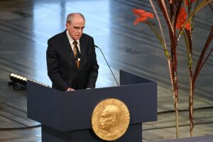 Kremlinul a cerut ca laureatul Nobel pentru pace din Rusia să refuze premiul! Acesta a condamnat agresiunea din Ucraina