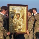 armata si biserica sursă: Glasul Cetății