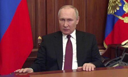 Vladimir Putin anunță în dimineața zilei de 24 februarie începutul „operațiunii militare speciale” din Ucraina, sursă foto BBC