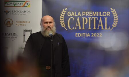 Părintele Arhimandrit Iustin Miron, premiat la Gala 30 de ani de Capital: „Suntem țara cu cei mai mulți călugări”