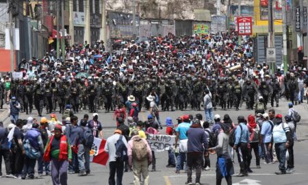 Valul de proteste din Peru, tot mai puternic! Președinta Boluarte refuză să demisioneze pe fondul crizei politice