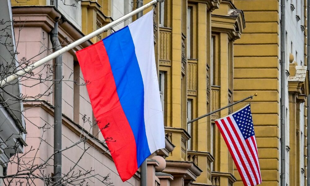 Rusia și SUA decid să restabilească numărul ambasadelor la Moscova și Washington