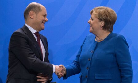 Olaf Scholz și Angela Merkel