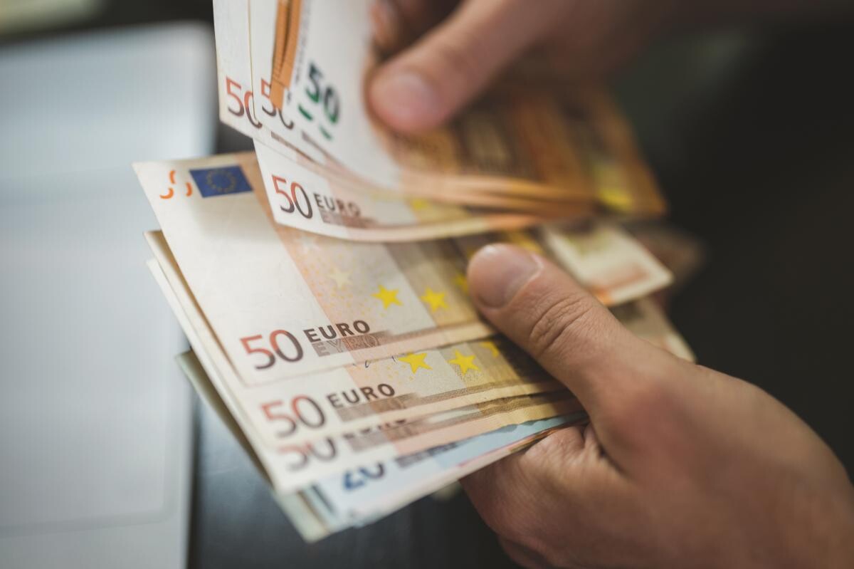 Bancnote euro majorarea burselor