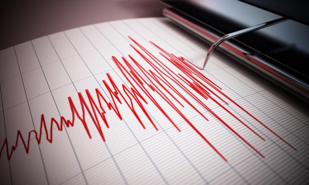 Alertă Seismică în Santorini: Autoritățile Recomandă Măsuri de Precauție