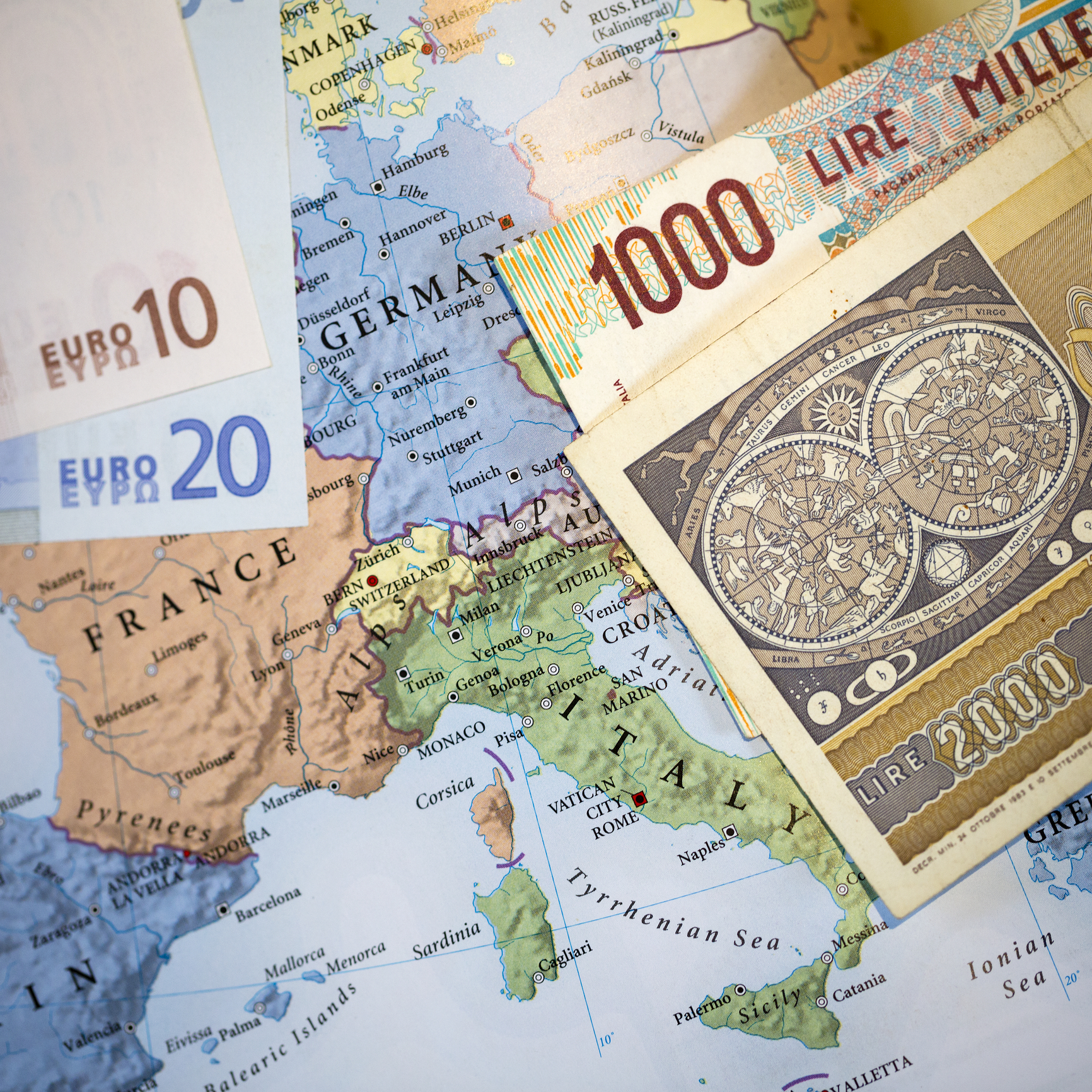 Italia trece la moneda euro. Sursă foto: Dreamstime