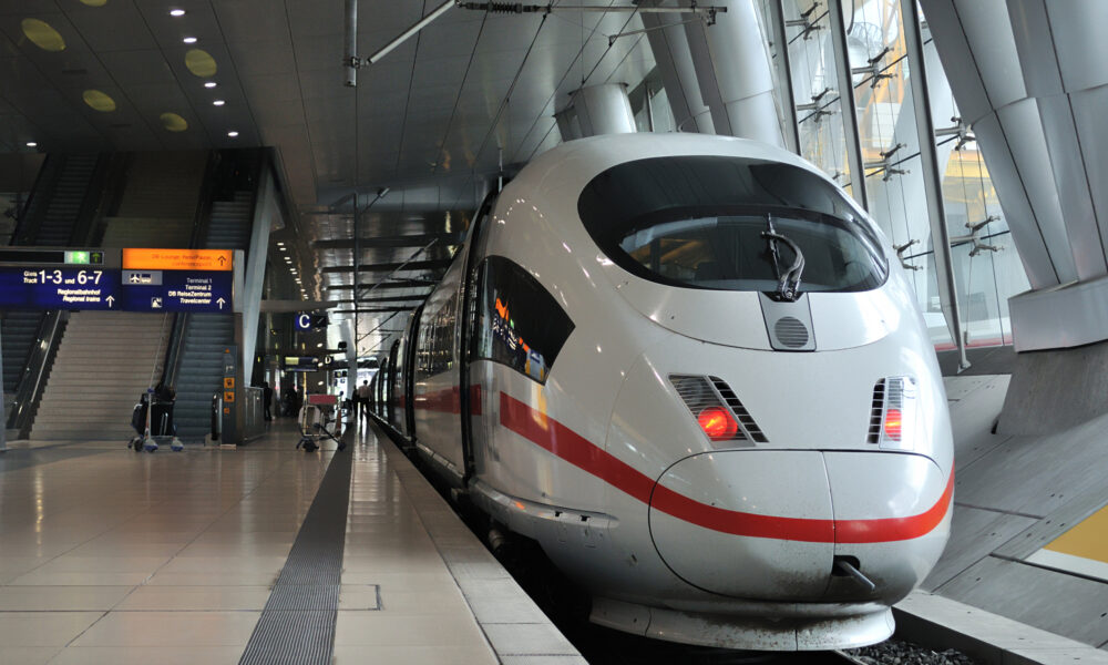 Tren din Germania, Sursa foto: dreamstime.com