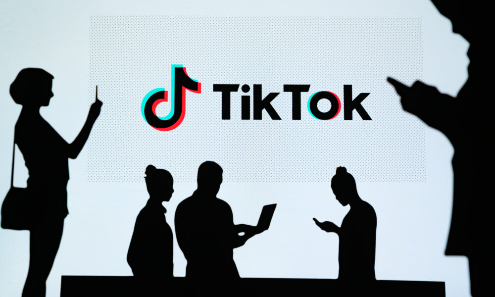 TikTok-ul invadat de campanii electorale. Ce indică un sondaj realizat de World Vision România