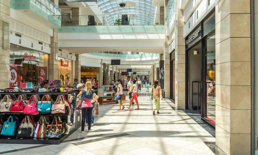 Mai multe mall-uri pentru români. Unde vor fi construite următoarele centre comerciale