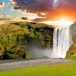 Cascada Skogafoss din Islanda, Sursa foto: dreamstime.com