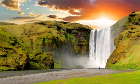 Cascada Skogafoss din Islanda, Sursa foto: dreamstime.com