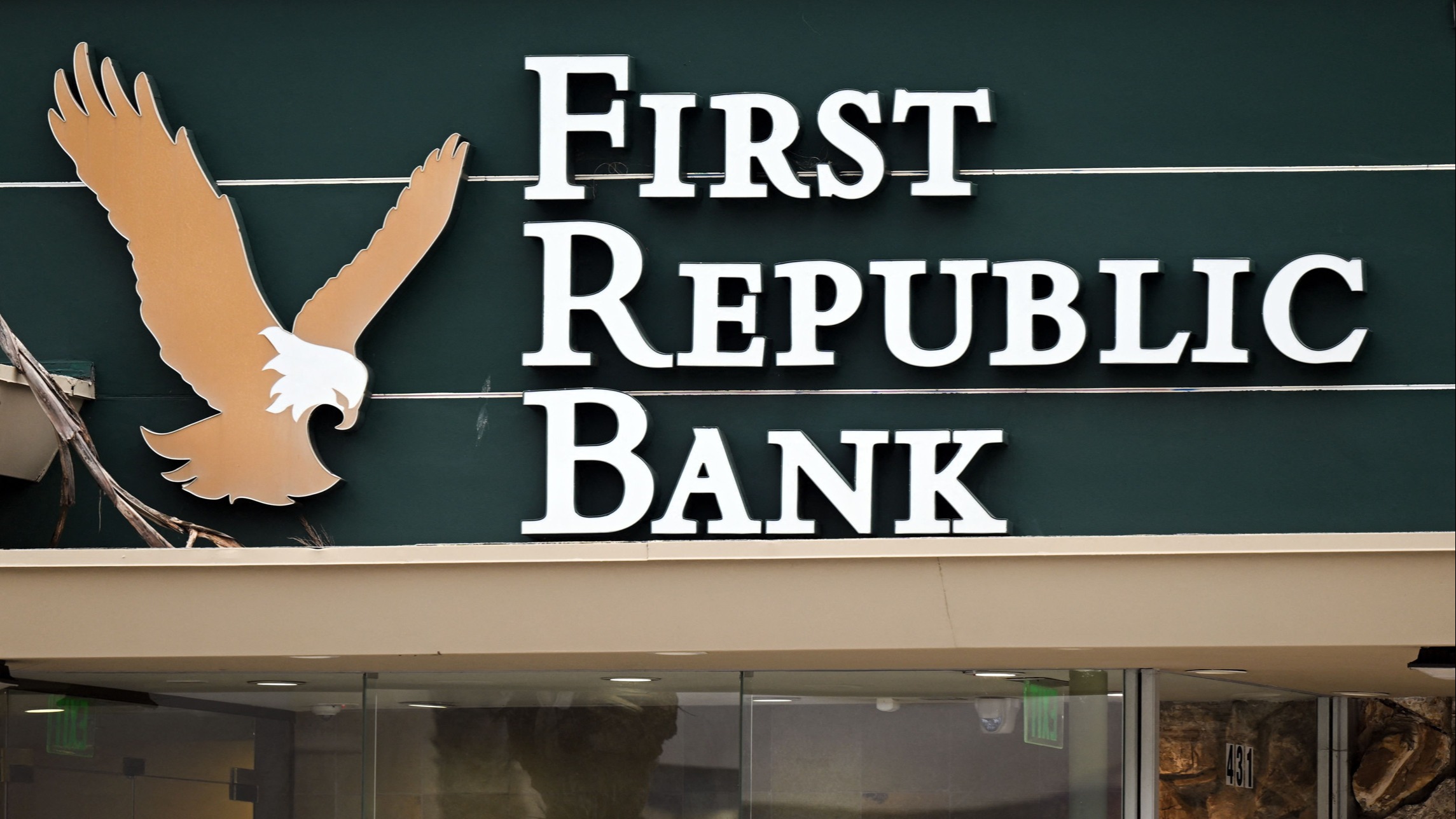 logo first republi cbank; sursă foto: ft.com