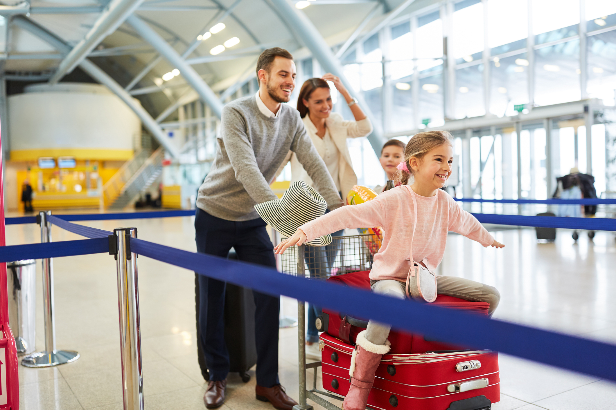 copii la aeroport