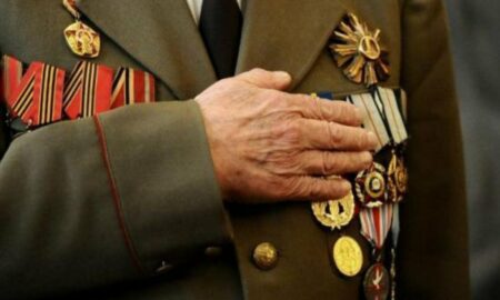 Pensiile primite de eroii Revoluției și veteranii de război. Câți bani incasează seniorii