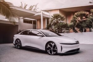 Sedan Lucid Air Sursa foto Car and Driver