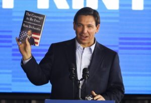 Ron DeSantis, guvernatorul Floridei, Sursa foto Tampa Bay Times