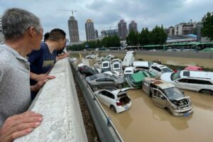 Inundațiile din Spania au provocat moartea a 95 de persoane. 13 români dispăruți