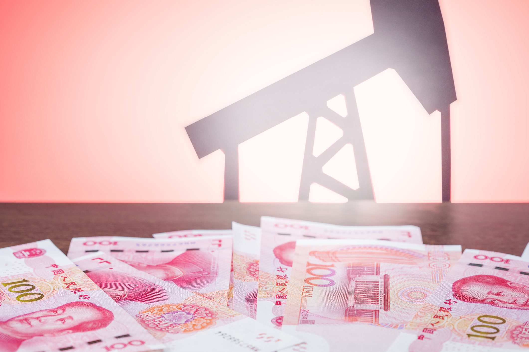 china bani petrol (sursă foto: dreamstime)