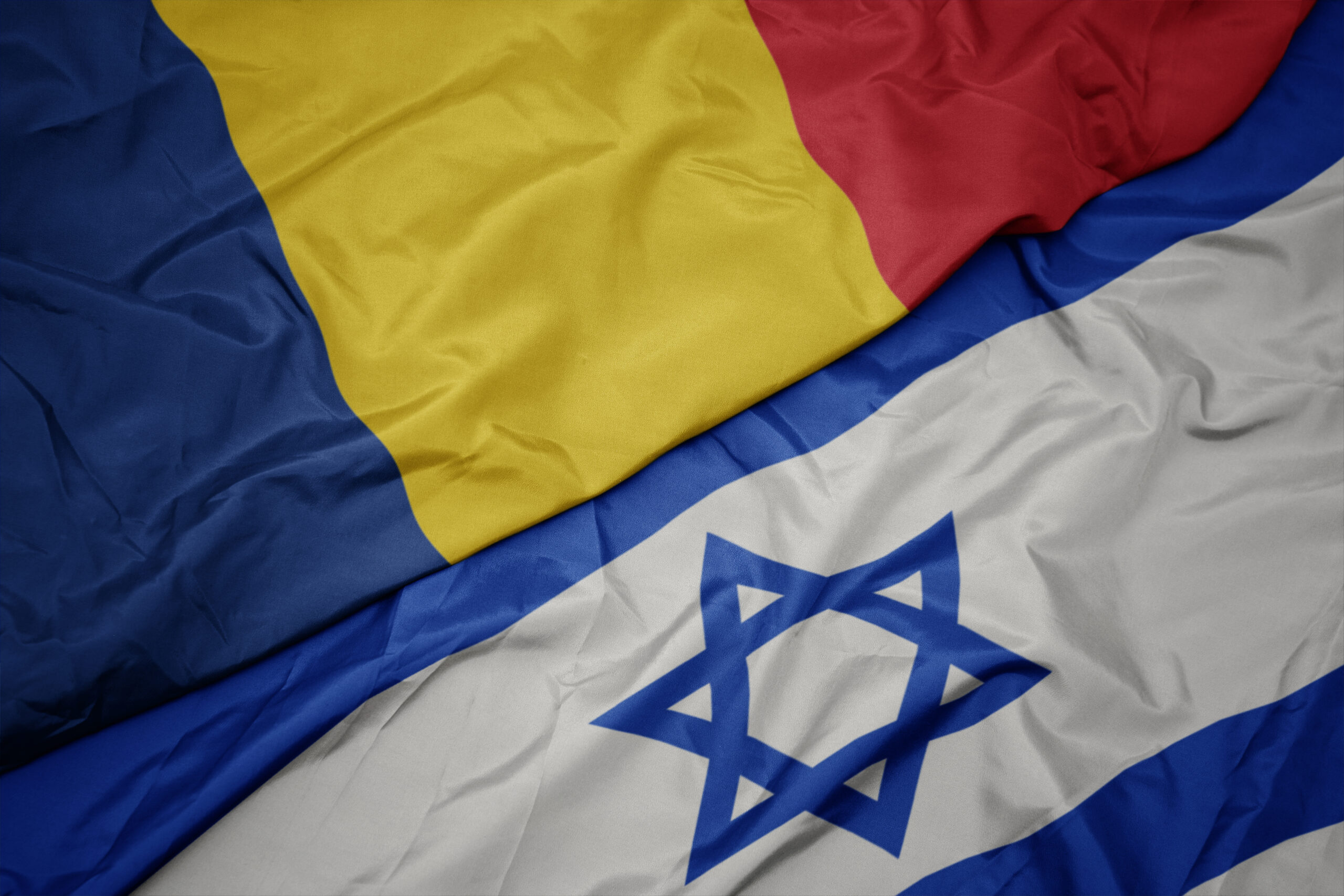 romania israel Astăzi a avut loc un miting pentru eliberarea israelienilor răpiţi de Hamas. Acesta a avut loc în centrul Capitalei. Ambasadorul Israelului în România, Reuven Azar, a fost prezent la eveniment.)