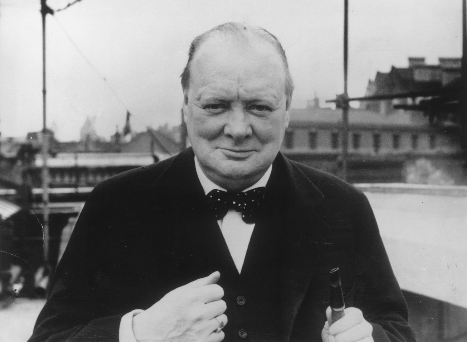 winston churchill (sursă foto: thoughtco.com)