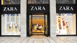 Magazin Zara sursă foto: Zona IT