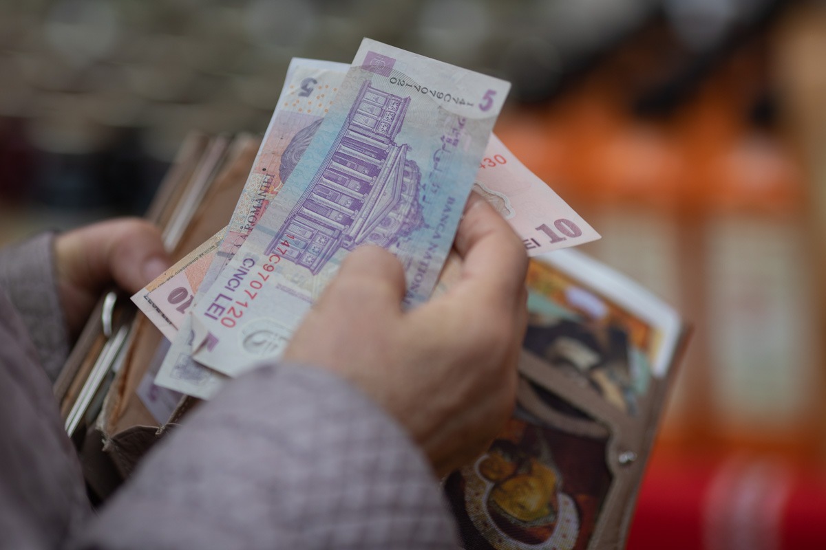 Stimulente financiare pentru angajare în România (Sursă foto: ObservatorNews)