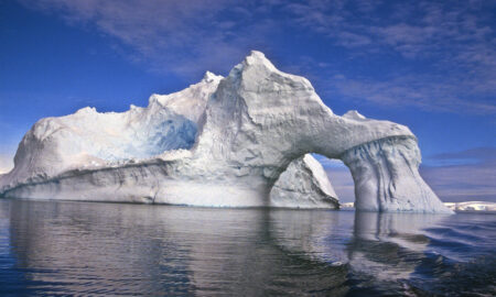 Iranul declară că Antarctica este proprietatea sa!