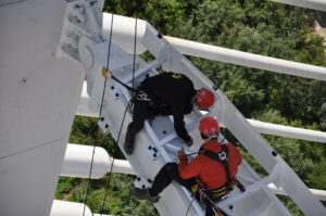 Alpinism utilitar în România. Oportunități de venituri și provocări într-o profesie esențială