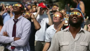 Eclipsa din 2017 a fost o ocazie de aur pentru cercetători de a testa dacă astfel de evenimente naturale duc la creșterea numărului de oameni care simt un sentiment de admirație (Sursa foto: Getty Images)