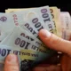 Guvernul promite bani mai mulți pentru români! Despre ce sumă este vorba