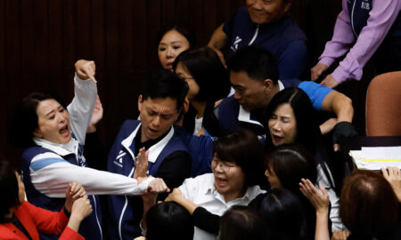 Bătaie în Parlamentul din Taiwan
